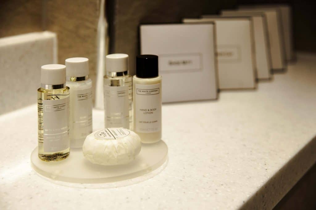 Complimentary ‘The White Company’ toiletries